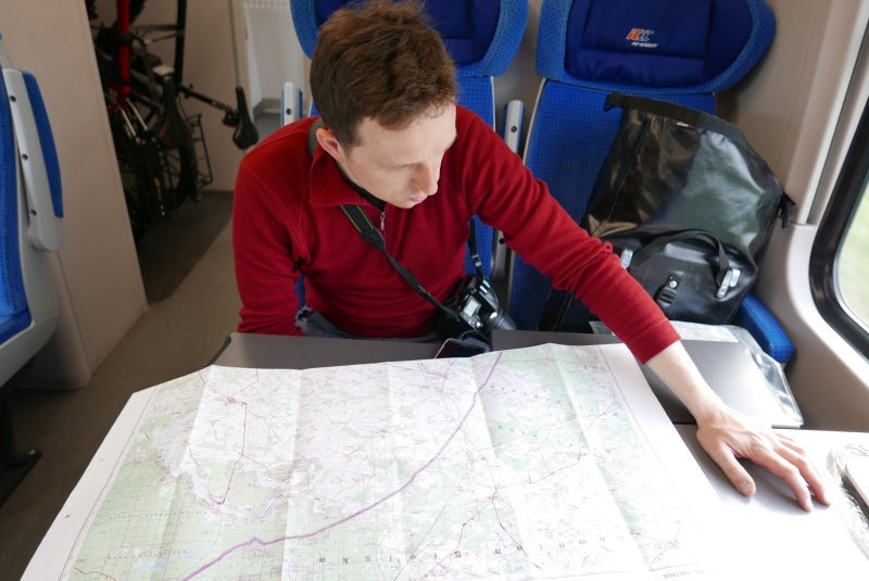 Planowanie trasy wycieczki w pociągu PKP Intercity.
