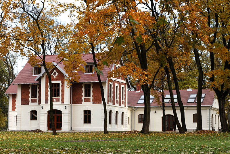 Dom i Biblioteka Sichowska - miejsce przyjazne rodzinom