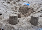 Na plaży w Buljaricy udawało się nawet zrobić, ku ogromnej radości dzieciaków, babki piaskowe